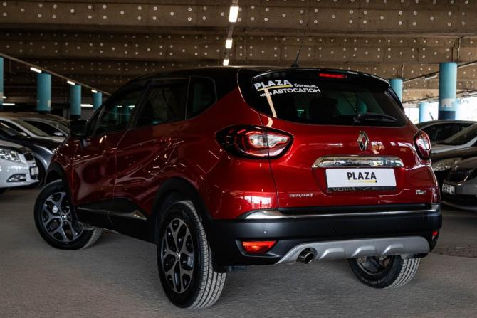 Renault Kaptur I с пробегом 2019 года, цена 1 590 000 рублей, 150546 км, внедорожник, Автокод Объявления