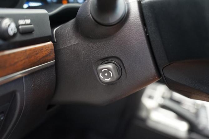 Toyota Land Cruiser 200 Series Рестайлинг 2 с пробегом 2015 года, цена 5 350 000 рублей, 229000 км, внедорожник, Автокод Объявления