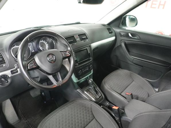 Skoda Yeti I Рестайлинг с пробегом 2016 года, цена 1 475 000 рублей, 112909 км, внедорожник, Автокод Объявления