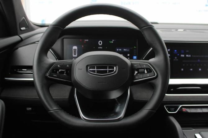 Geely Monjaro I с пробегом 2024 года, цена 3 150 000 рублей, 18000 км, внедорожник, Автокод Объявления