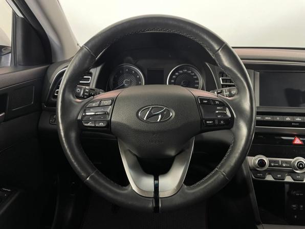 Hyundai Elantra VI (AD) Рестайлинг с пробегом 2019 года, цена 1 725 000 рублей, 102965 км, седан, Автокод Объявления