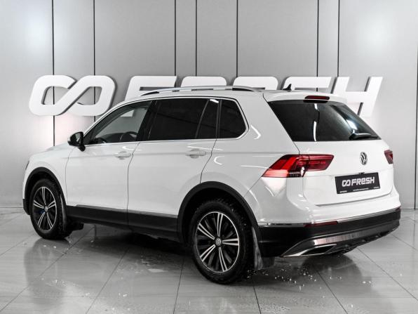 Volkswagen Tiguan II с пробегом 2018 года, цена 2 599 000 рублей, 109651 км, внедорожник, Автокод Объявления