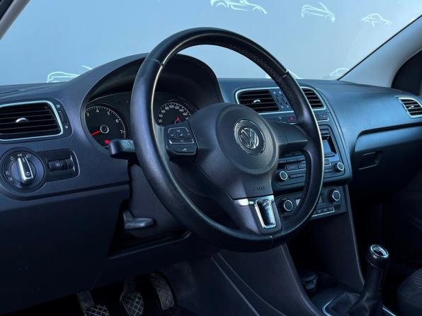 Volkswagen Polo V с пробегом 2012 года, цена 798 500 рублей, 94267 км, седан, Автокод Объявления