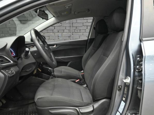 Hyundai Solaris II с пробегом 2017 года, цена 1 400 000 рублей, 114199 км, седан, Автокод Объявления