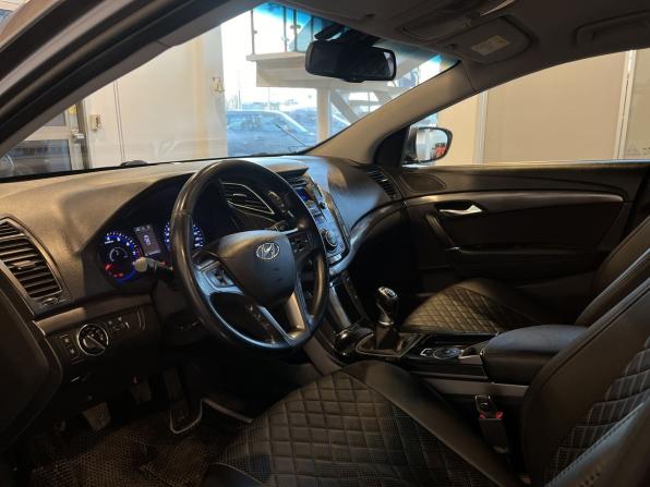 Hyundai i40 I Рестайлинг с пробегом 2015 года, цена 1 215 000 рублей, 264388 км, седан, Автокод Объявления