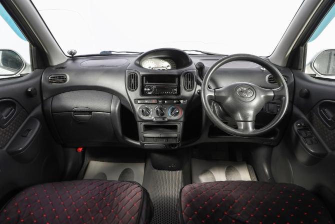 Toyota FunCargo с пробегом 2003 года, цена 499 000 рублей, 273000 км, компактвэн, Автокод Объявления