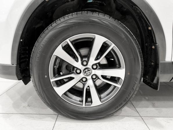 Toyota RAV4 IV (XA40) Рестайлинг с пробегом 2016 года, цена 2 290 000 рублей, 102200 км, внедорожник, Автокод Объявления