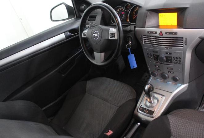 Opel Astra H Рестайлинг с пробегом 2011 года, цена 520 000 рублей, 173063 км, хэтчбек, Автокод Объявления
