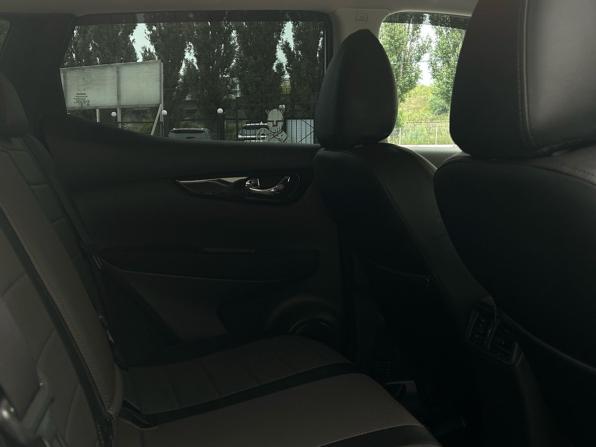 Nissan Qashqai II с пробегом 2015 года, цена 1 114 000 рублей, 203878 км, внедорожник, Автокод Объявления