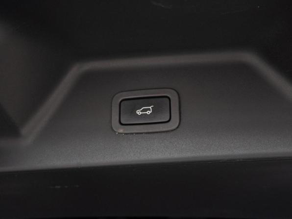 Land Rover Range Rover IV с пробегом 2015 года, цена 4 350 000 рублей, 242056 км, внедорожник, Автокод Объявления