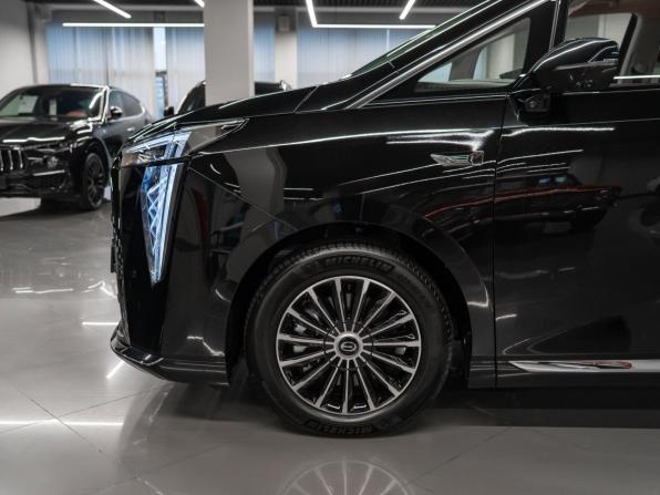 GAC Trumpchi M8 II Рестайлинг с пробегом 2026 года, цена 7 800 000 рублей, 25 км, минивэн, Автокод Объявления