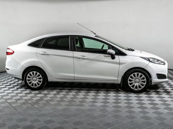 Ford Fiesta Mk6 Рестайлинг с пробегом 2015 года, цена 420 000 рублей, 228550 км, седан, Автокод Объявления