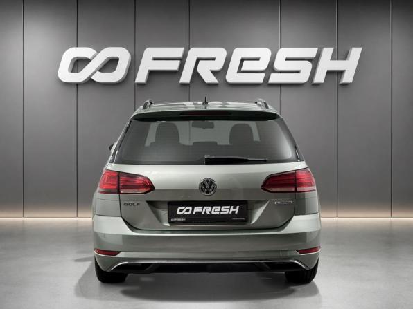 Volkswagen Golf VII Рестайлинг с пробегом 2019 года, цена 1 463 900 рублей, 191244 км, универсал, Автокод Объявления