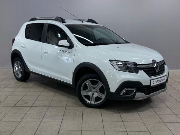 Renault Sandero II Рестайлинг с пробегом 2022 года, цена 1 490 000 рублей, 27900 км, хэтчбек, Автокод Объявления