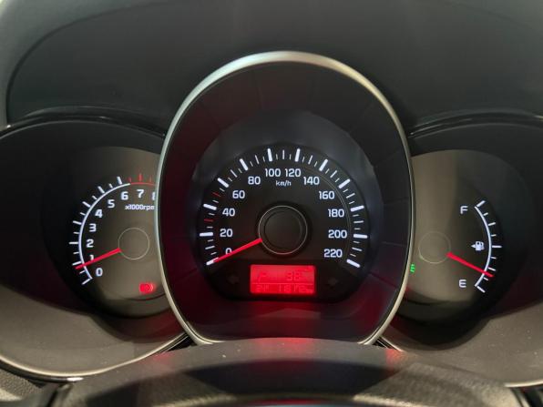 Kia Rio III Рестайлинг с пробегом 2015 года, цена 965 000 рублей, 118891 км, седан, Автокод Объявления