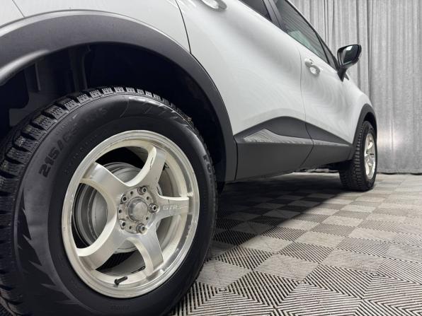 Renault Kaptur I с пробегом 2017 года, цена 1 320 000 рублей, 72306 км, внедорожник, Автокод Объявления