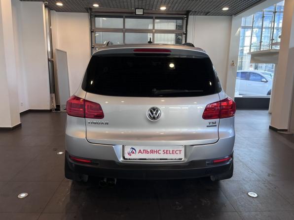 Volkswagen Tiguan I Рестайлинг с пробегом 2011 года, цена 1 220 000 рублей, 118888 км, внедорожник, Автокод Объявления