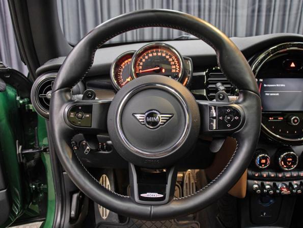 Mini Hatch III (F55/F56) Рестайлинг 2 с пробегом 2021 года, цена 3 798 000 рублей, 53186 км, хэтчбек, Автокод Объявления