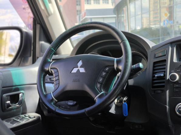 Mitsubishi Pajero IV с пробегом 2011 года, цена 1 150 000 рублей, 608810 км, внедорожник, Автокод Объявления