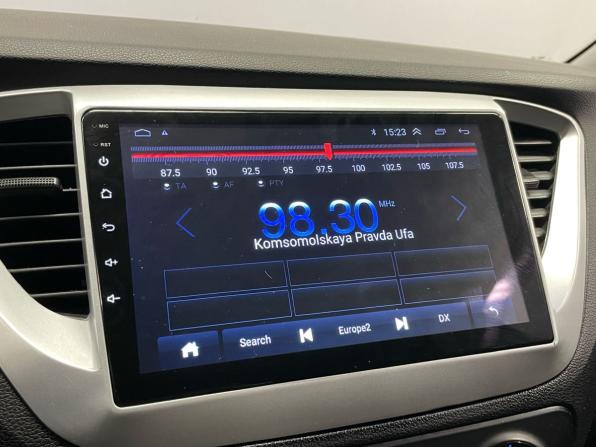Hyundai Solaris II с пробегом 2017 года, цена 1 270 000 рублей, 74600 км, седан, Автокод Объявления