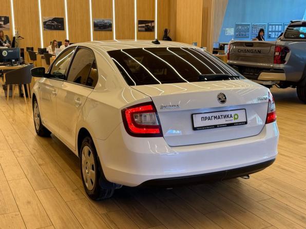 Skoda Rapid I с пробегом 2017 года, цена 888 000 рублей, 193810 км, лифтбек, Автокод Объявления