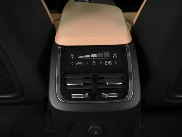 Volvo XC90 II Рестайлинг 1 с пробегом 2021 года, цена 5 900 000 рублей, 127513 км, внедорожник, Автокод Объявления