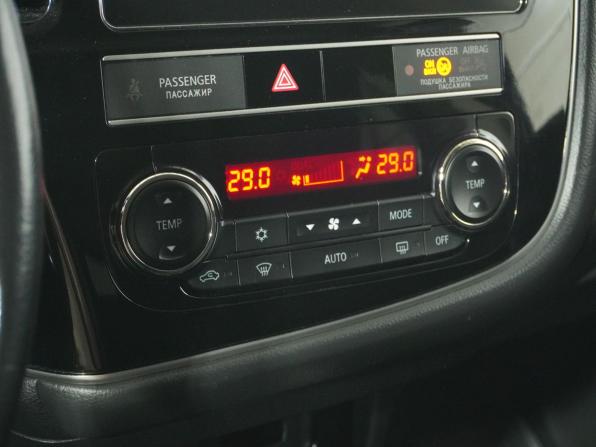 Mitsubishi Outlander III Рестайлинг 3 с пробегом 2019 года, цена 2 340 000 рублей, 101055 км, внедорожник, Автокод Объявления