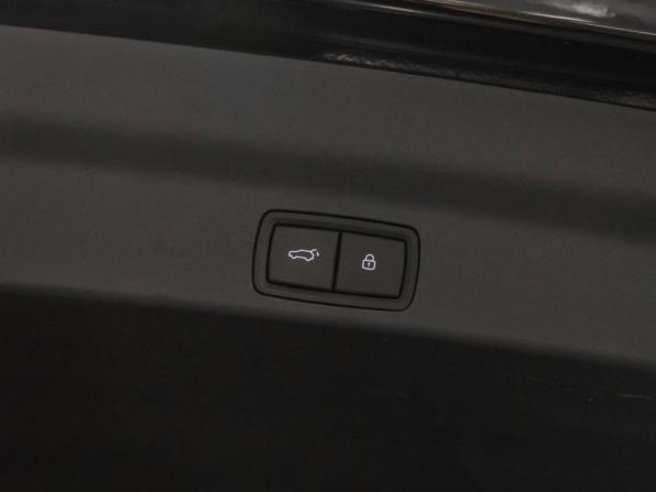 Li Auto (Lixiang) L7 I с пробегом 2024 года, цена 6 100 000 рублей, 34977 км, внедорожник, Автокод Объявления