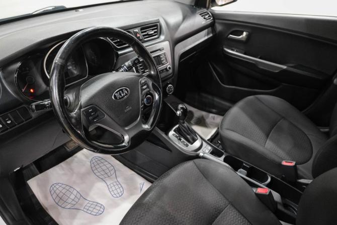Kia Rio III Рестайлинг с пробегом 2017 года, цена 1 379 000 рублей, 105000 км, хэтчбек, Автокод Объявления