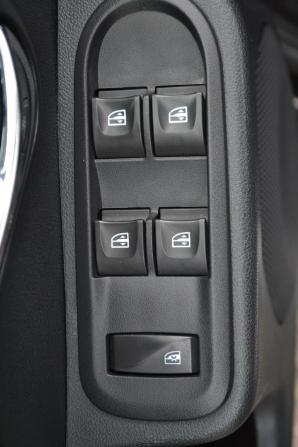 Renault Duster I Рестайлинг с пробегом 2015 года, цена 1 150 000 рублей, 182056 км, внедорожник, Автокод Объявления