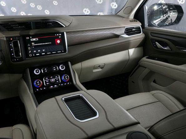 GMC Yukon V с пробегом 2022 года, цена 8 990 000 рублей, 43559 км, внедорожник, Автокод Объявления