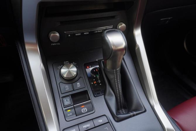 Lexus NX I с пробегом 2017 года, цена 2 748 000 рублей, 114516 км, внедорожник, Автокод Объявления