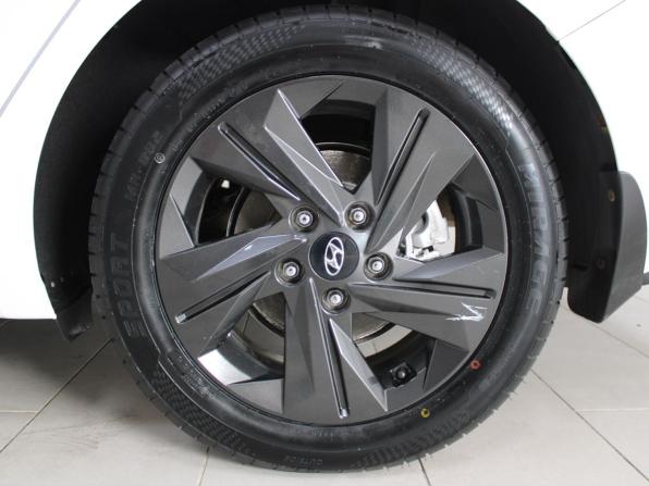 Hyundai Elantra VII (CN7) с пробегом 2021 года, цена 1 769 900 рублей, 163342 км, седан, Автокод Объявления