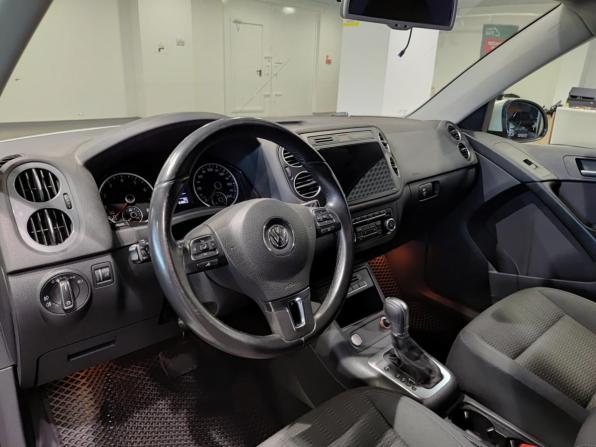 Volkswagen Tiguan I Рестайлинг с пробегом 2015 года, цена 1 560 000 рублей, 194245 км, внедорожник, Автокод Объявления