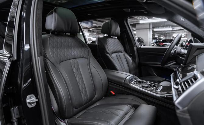 Новый BMW X7 I (G07) Рестайлинг 2025 года, цена 16 900 000 рублей, внедорожник, Автокод Объявления