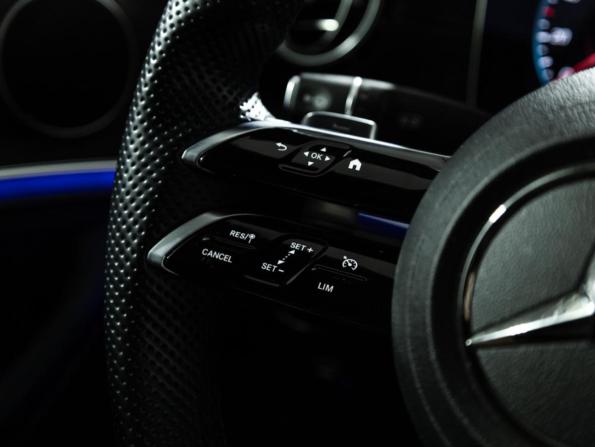 Mercedes-Benz E-Класс V (W213 S213 C238) Рестайлинг с пробегом 2021 года, цена 4 752 505 рублей, 66622 км, седан, Автокод Объявления