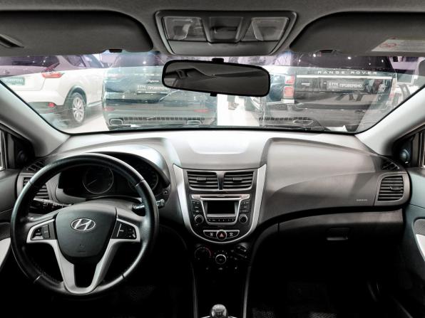Hyundai Solaris I с пробегом 2013 года, цена 650 000 рублей, 229191 км, седан, Автокод Объявления