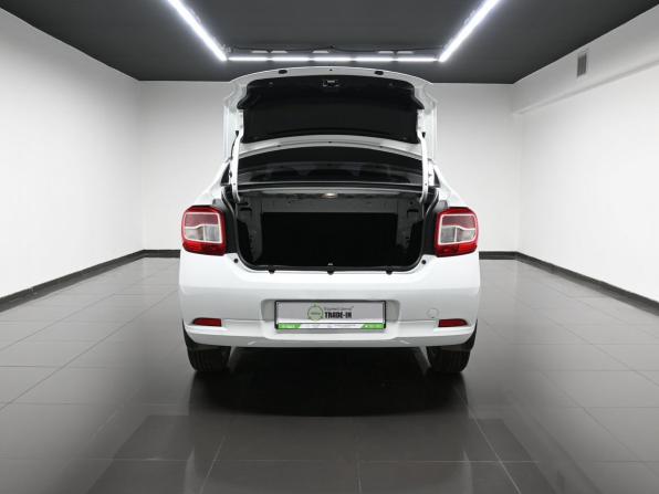 Renault Logan II Рестайлинг с пробегом 2018 года, цена 895 000 рублей, 130494 км, седан, Автокод Объявления