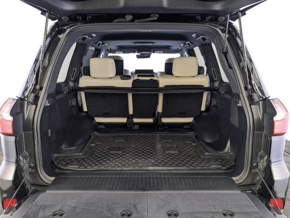 Lexus LX III Рестайлинг 2 с пробегом 2018 года, цена 9 990 000 рублей, 59664 км, внедорожник, Автокод Объявления
