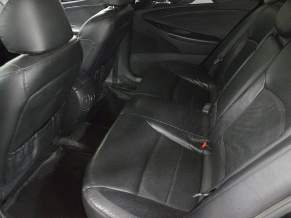 Hyundai Sonata VI (YF) с пробегом 2011 года, цена 900 000 рублей, 194270 км, седан, Автокод Объявления