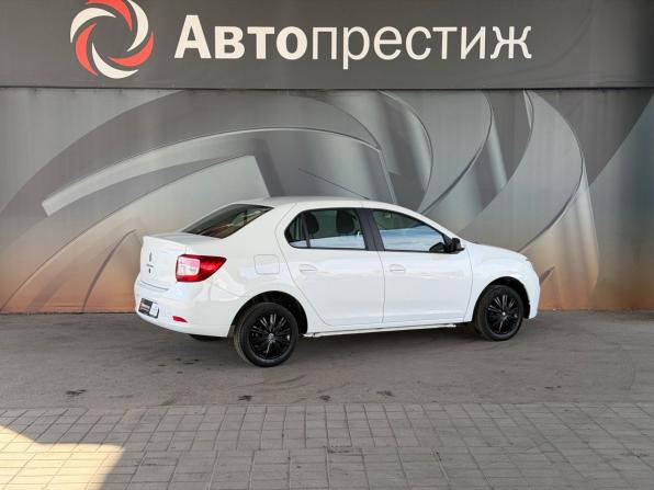 Renault Logan II Рестайлинг с пробегом 2021 года, цена 940 000 рублей, 27393 км, седан, Автокод Объявления