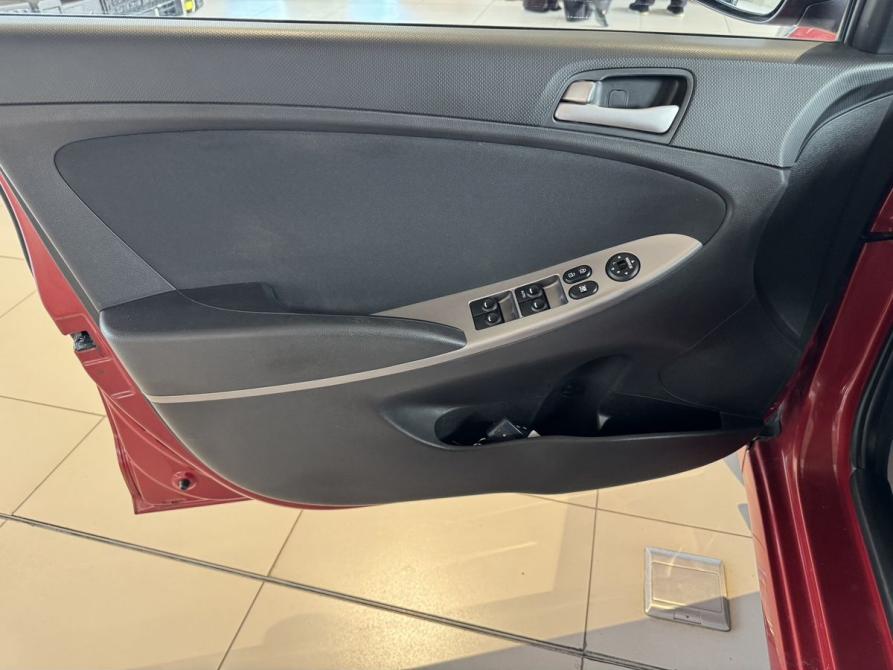 Hyundai Solaris I Рестайлинг Челябинск  - изображение 25