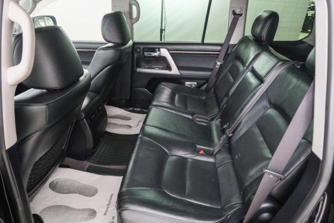 Toyota Land Cruiser 200 Series Рестайлинг 1 с пробегом 2013 года, цена 4 399 000 рублей, 365000 км, внедорожник, Автокод Объявления