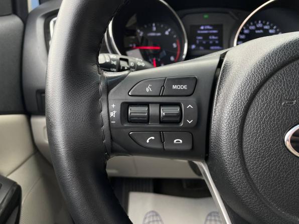 Kia Carnival III с пробегом 2019 года, цена 2 877 000 рублей, 180306 км, минивэн, Автокод Объявления
