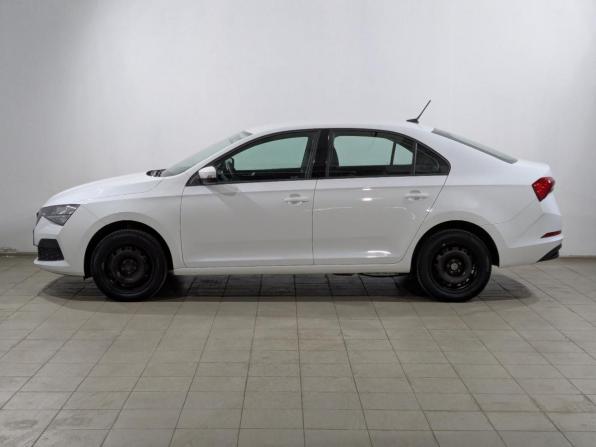 Skoda Rapid II с пробегом 2021 года, цена 1 525 000 рублей, 77276 км, лифтбек, Автокод Объявления