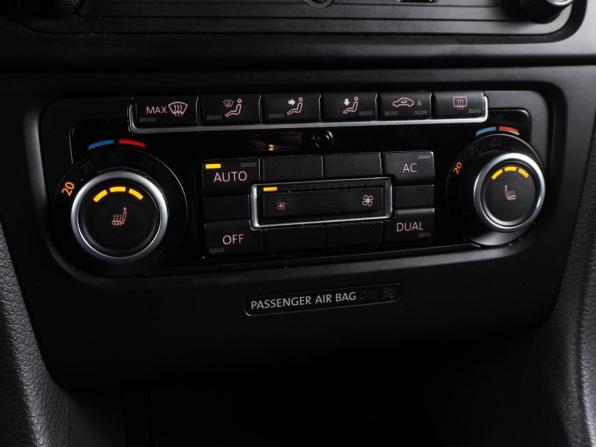 Volkswagen Golf VI с пробегом 2011 года, цена 960 000 рублей, 185312 км, хэтчбек, Автокод Объявления