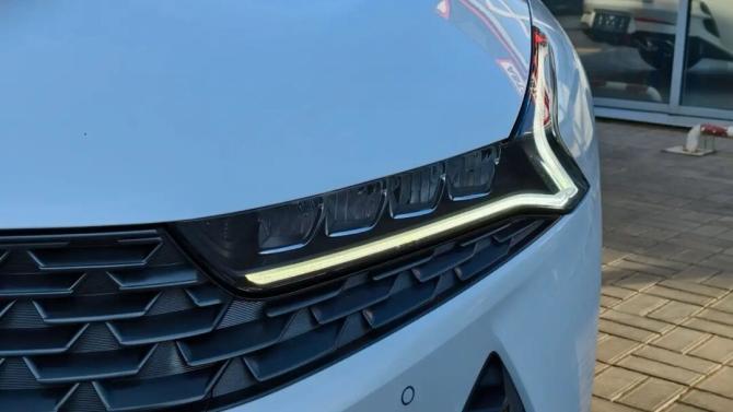 Kia K5 III с пробегом 2021 года, цена 2 599 900 рублей, 41000 км, седан, Автокод Объявления
