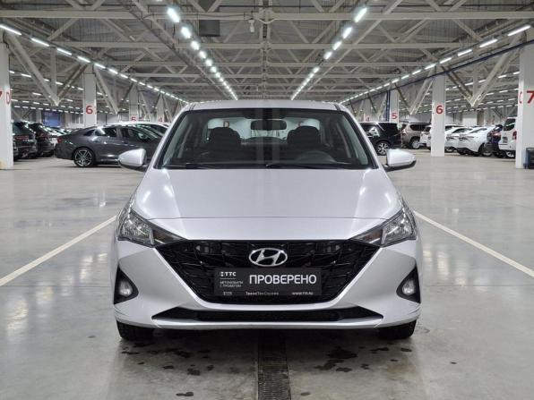 Hyundai Solaris II Рестайлинг с пробегом 2021 года, цена 1 405 000 рублей, 134363 км, седан, Автокод Объявления