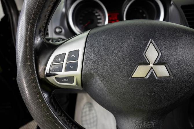 Mitsubishi Lancer X с пробегом 2007 года, цена 639 000 рублей, 317121 км, седан, Автокод Объявления