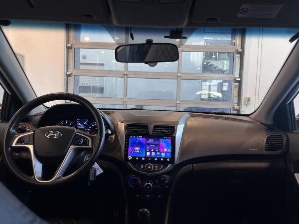 Hyundai Solaris I с пробегом 2013 года, цена 600 000 рублей, 217971 км, седан, Автокод Объявления